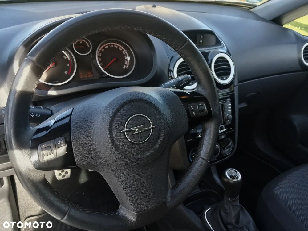 Opel Corsa 1.6 Turbo Color Race - 10