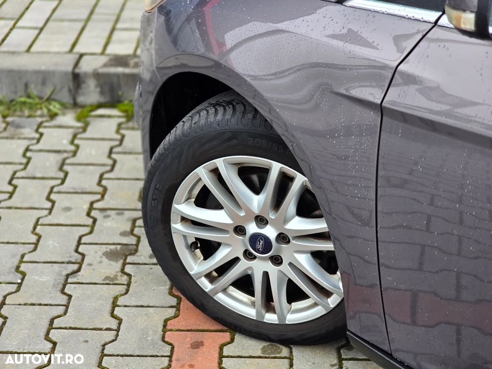 Ford Focus 1.6 TDCI ECOnetic 88g Start-Stopp-System Titanium - 10