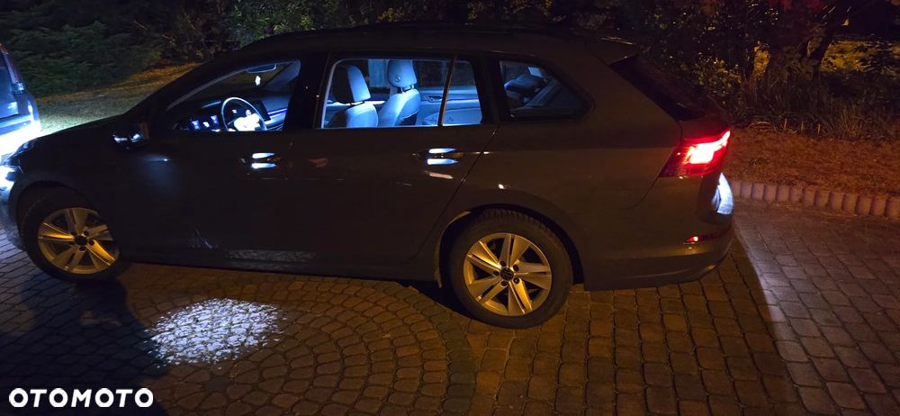 Volkswagen Golf 2.0 TDI Life - 11