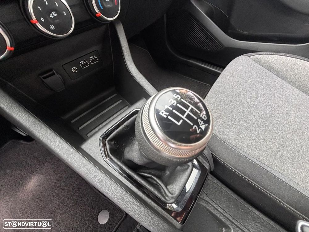 Renault Clio - 30