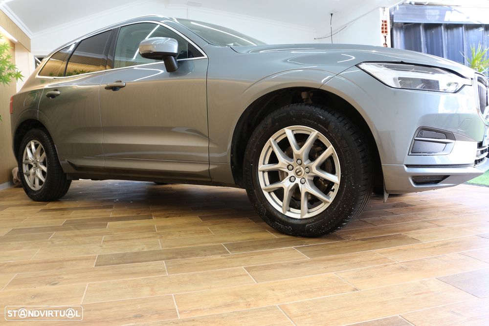 Volvo XC 40 2.0 D3 Momentum Plus - 9