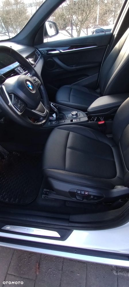 BMW X1 xDrive25i Sport Line - 10