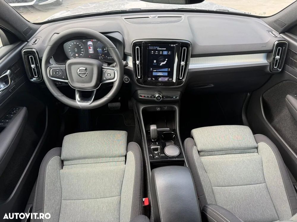 VOLVO XC40 2022 — imagine 19
