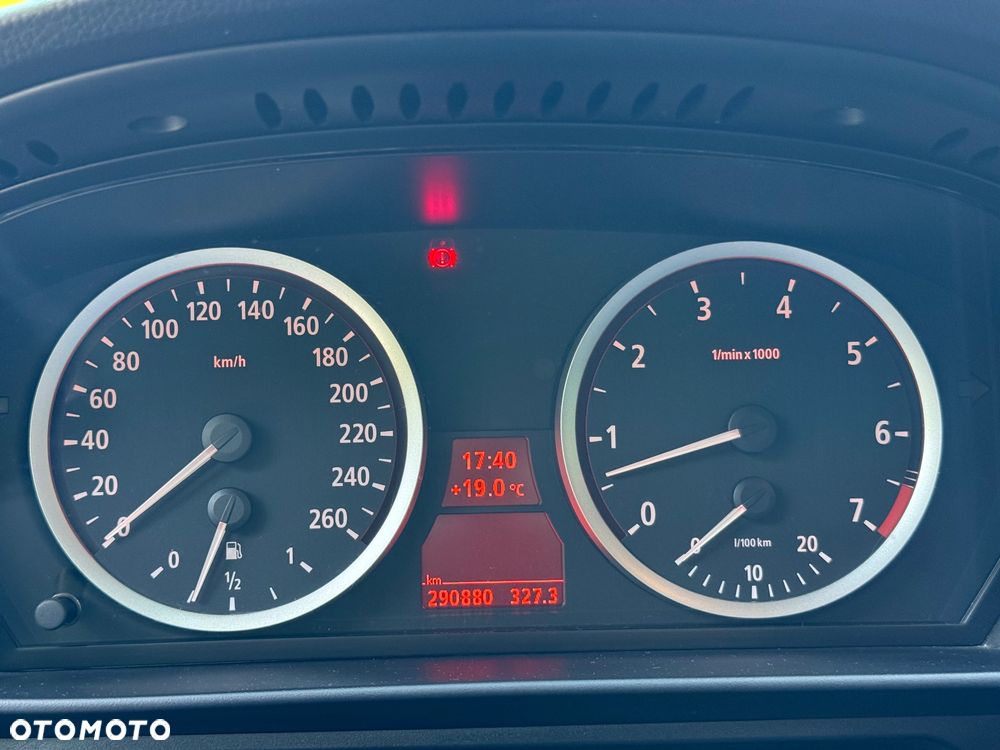 BMW Seria 5 - 16