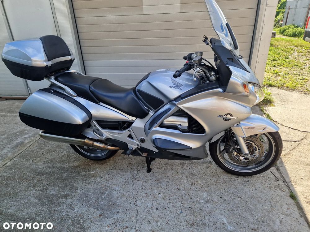 Honda ST - 1
