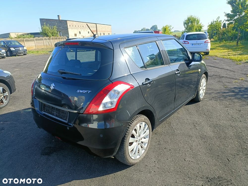 Suzuki Swift - 3