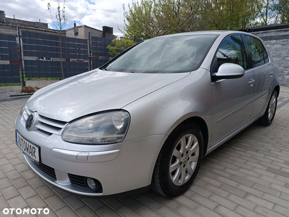Volkswagen Golf 1.6 FSI United - 1