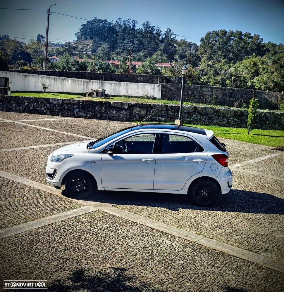 Ford KA+ 1.2 Ti-VCT White & Black Edition - 23