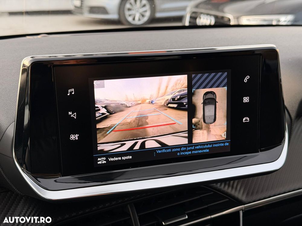 Peugeot 208 1.2 L PureTech STT EAT8 Allure - 22