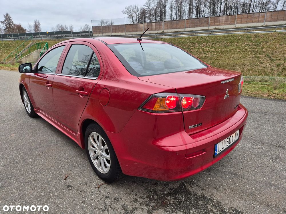 Mitsubishi Lancer 1.6 Invite - 23