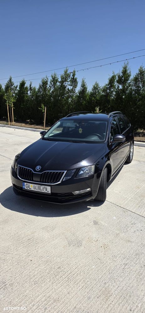 Skoda Octavia 2.0 TDI DSG Ambition - 2