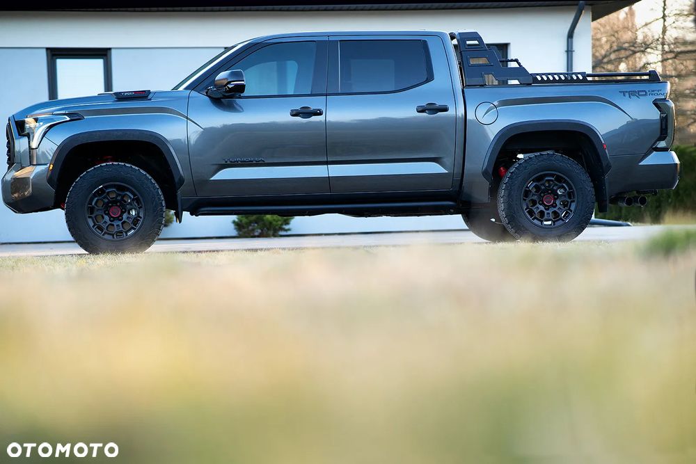 Toyota Tundra - 5