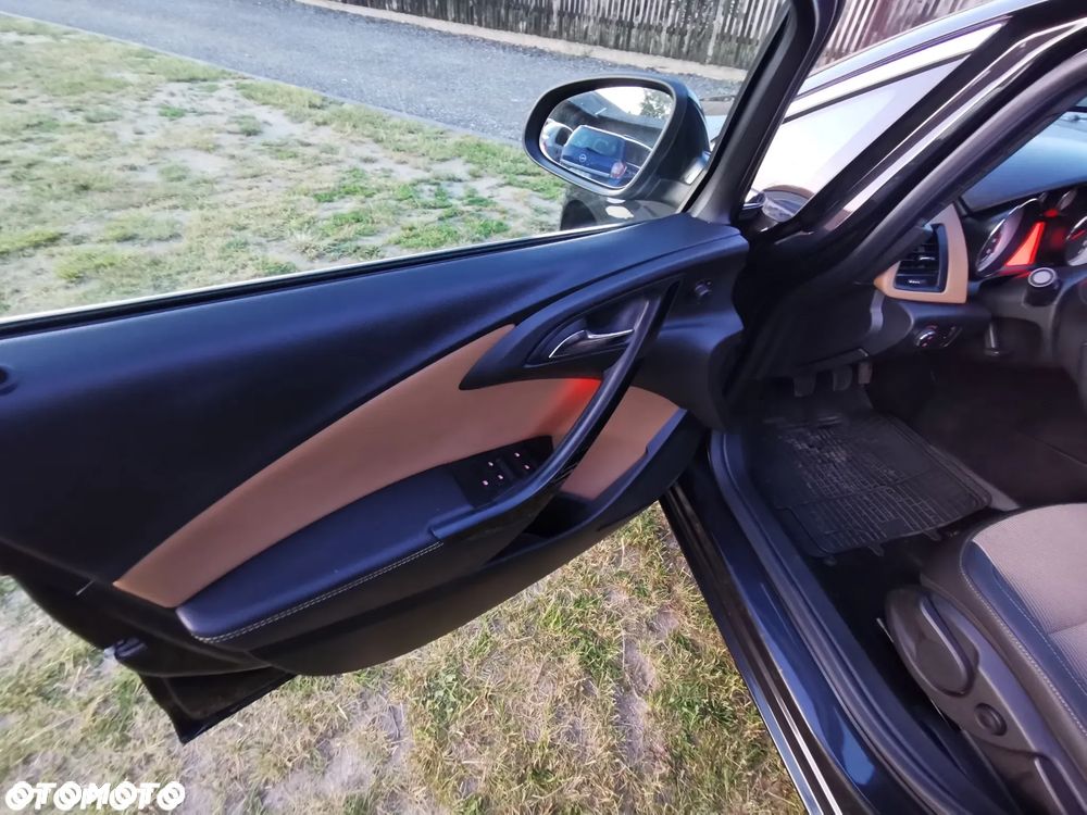 Opel Astra 1.4 T Sport S&S EU6 - 26