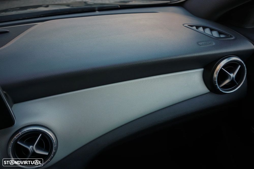 Mercedes-Benz CLA 200 Shooting Brake (CDI) d Urban - 35