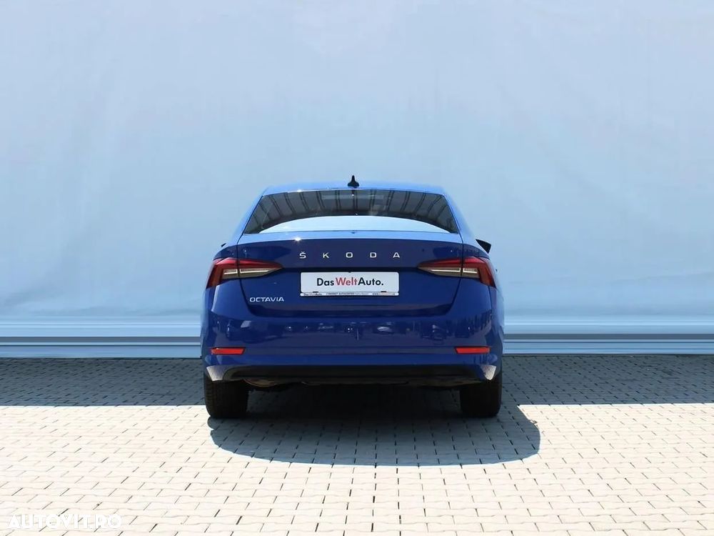 Skoda Octavia 2.0 TDI DSG Ambition - 4