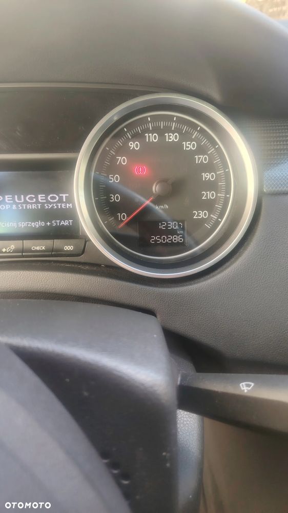 Peugeot 508 BlueHDi 120 Stop&Start Active - 14