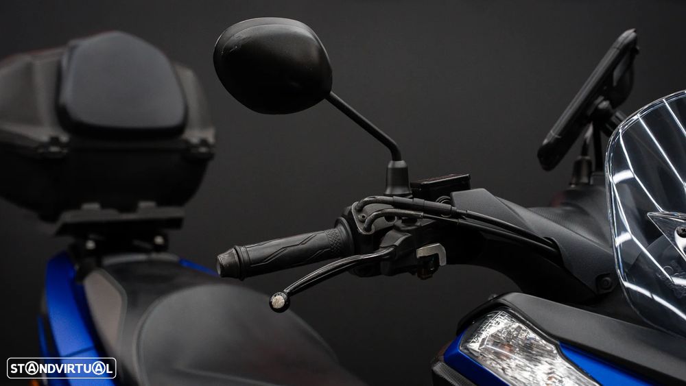 Yamaha Tricity 125 - 10