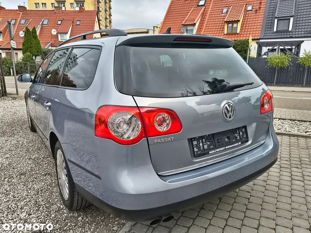 Volkswagen Passat 2.0 TDI DPF Comfortline - 13