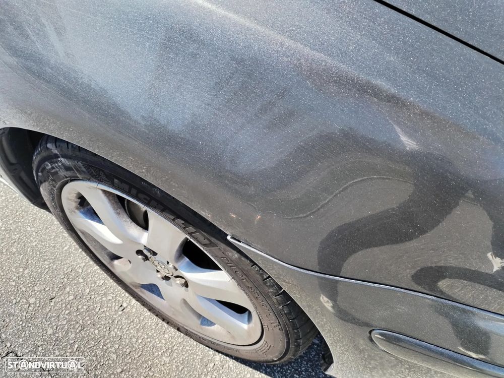 Toyota Avensis SW 2.0 D-4D GPS - 16