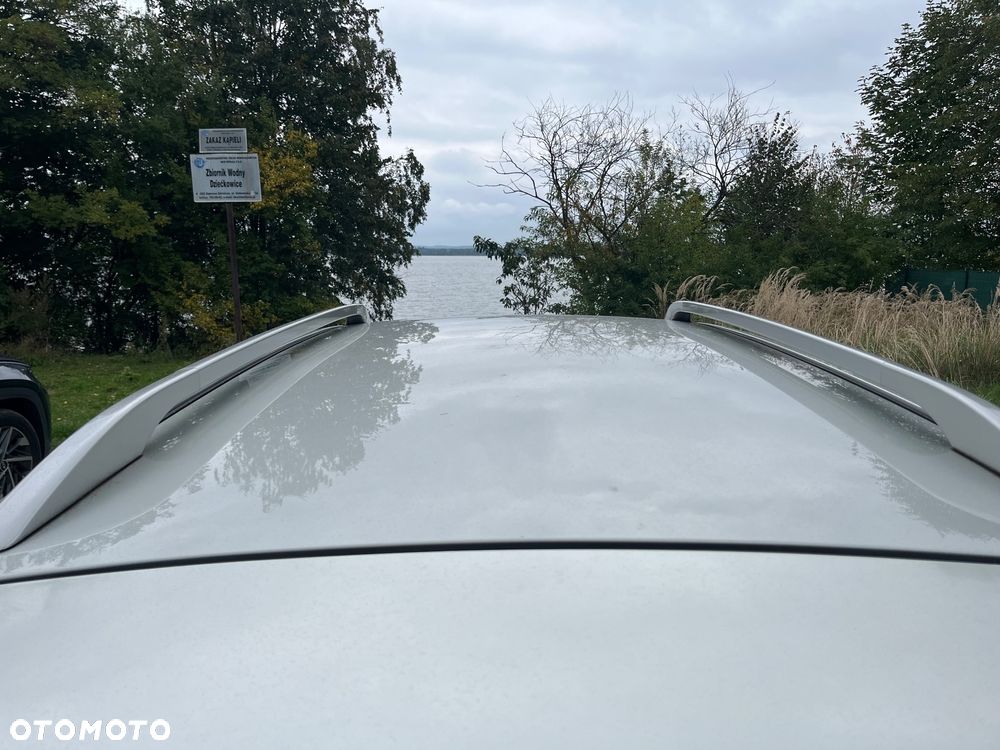 Toyota Avensis 2.2 D-4D Prestige - 32