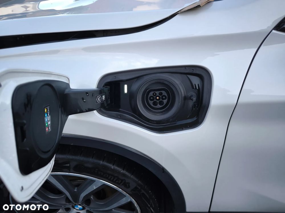 BMW X1 xDrive25e xLine - 21