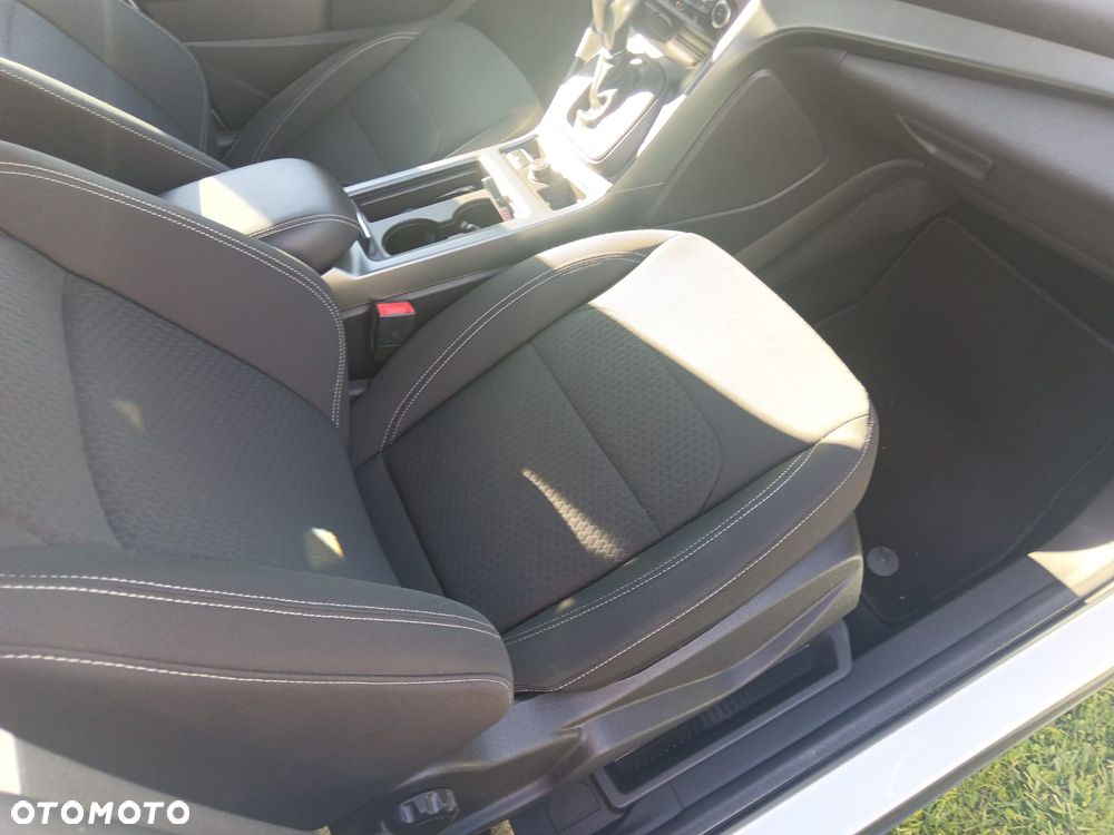 Ford Kuga 2.0 TDCi FWD Edition - 8