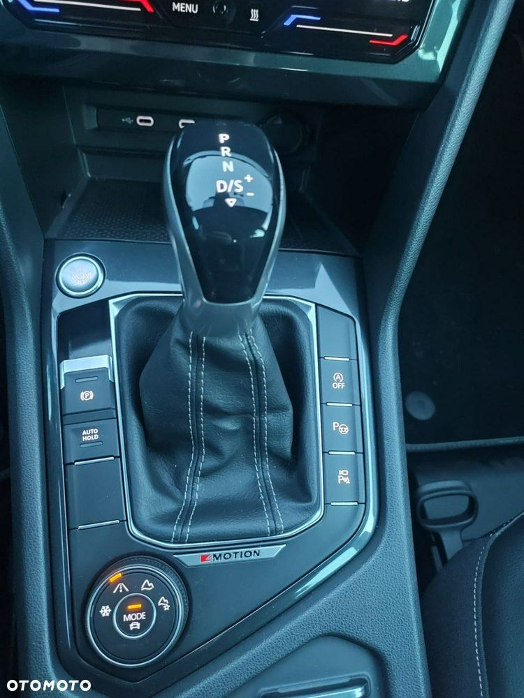 Volkswagen Tiguan - 23