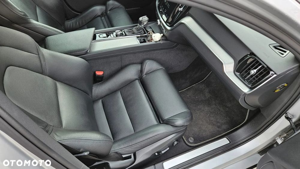 Volvo S60 T4 R-Design First Edition - 14