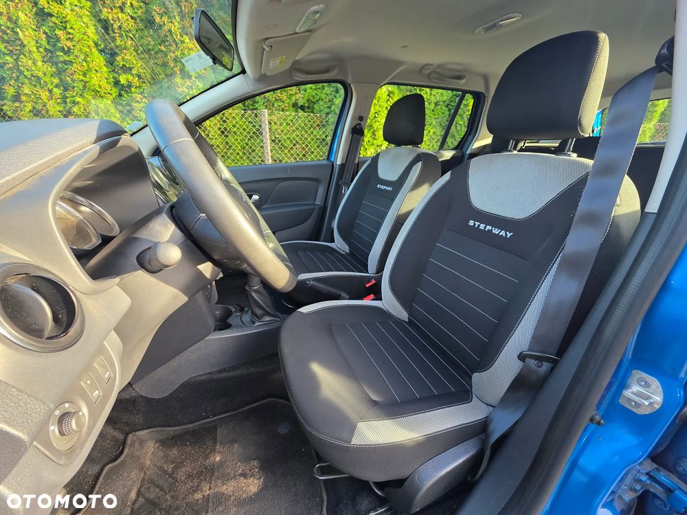 Dacia Logan TCe 90 (S&S) Stepway - 9