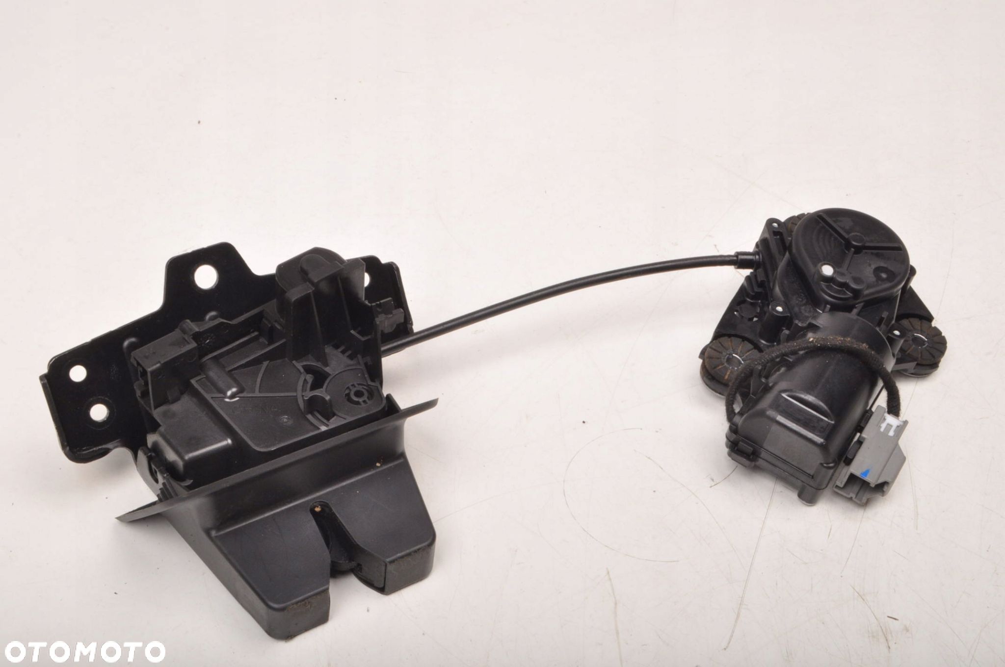 VOLVO S90 16-24 ZAMEK BAGAŻNIKA KLAPY TYŁ TYLNEJ 31386567 - 1