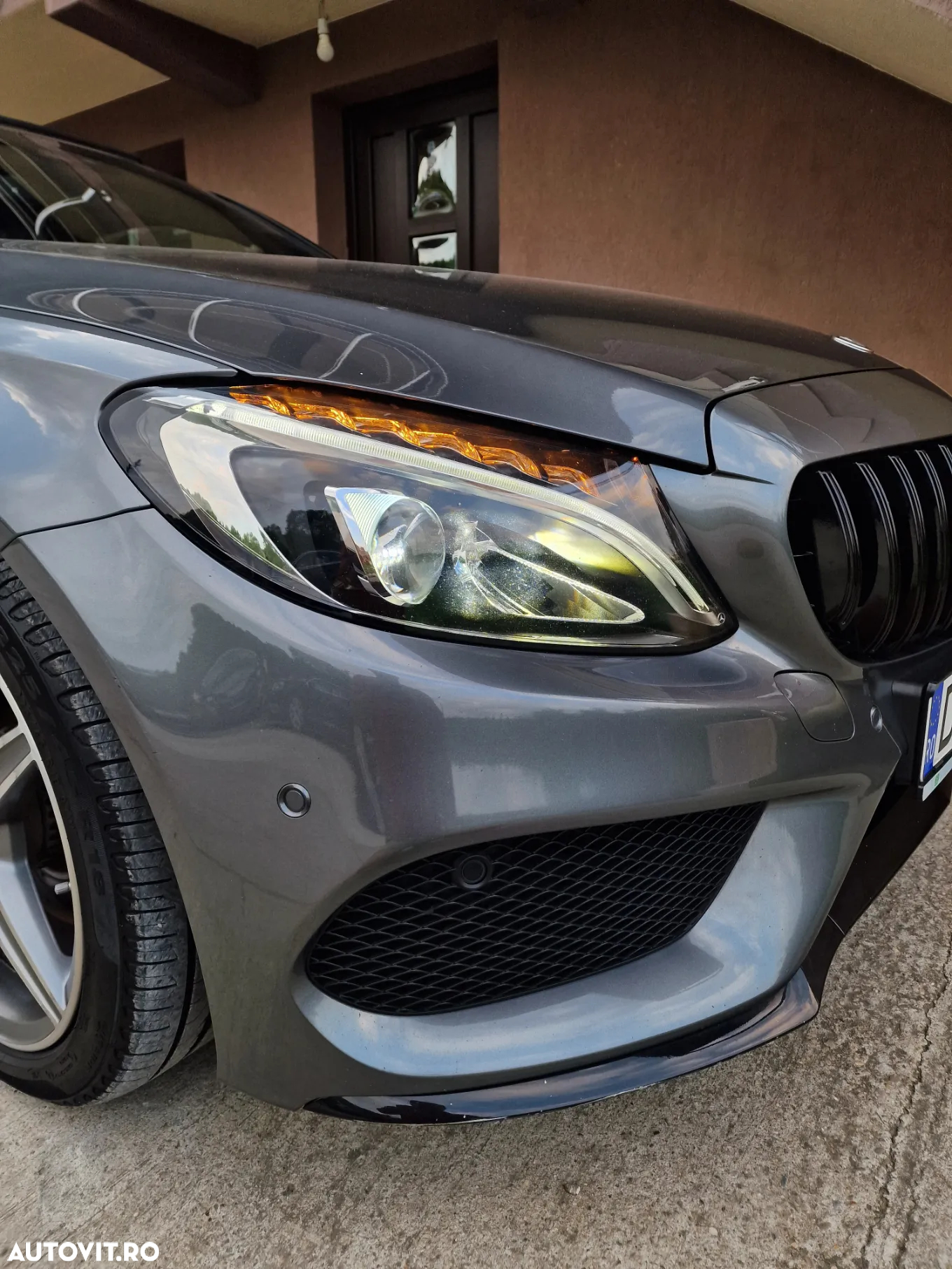 Mercedes-Benz C 220 d Coupe 9G-TRONIC AMG Line - 25