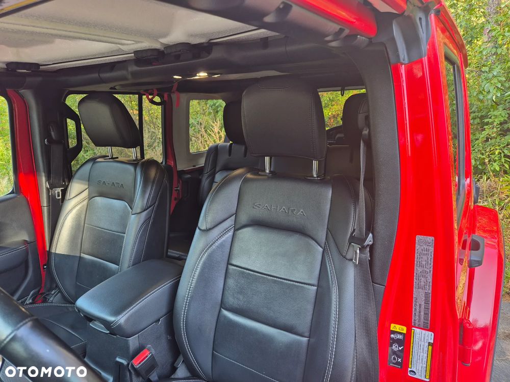 Jeep Wrangler Unlimited 2.0 Turbo PHEV 4xe Sahara - 16