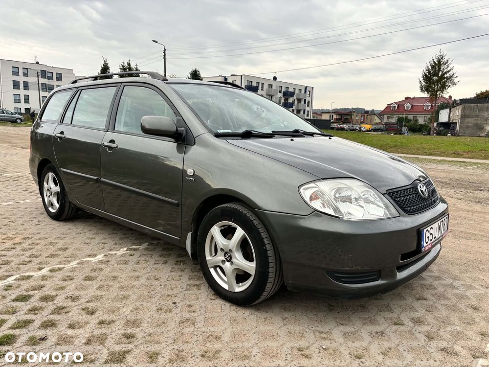 Toyota Corolla - 2