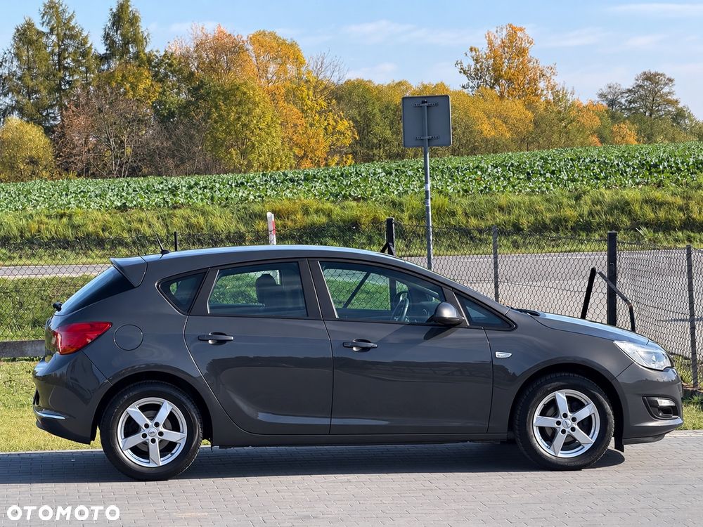 Opel Astra 1.6 Selection - 12