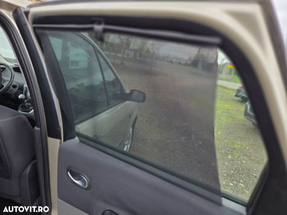 Renault Scenic 1.9 dCi FAP Privilege - 16