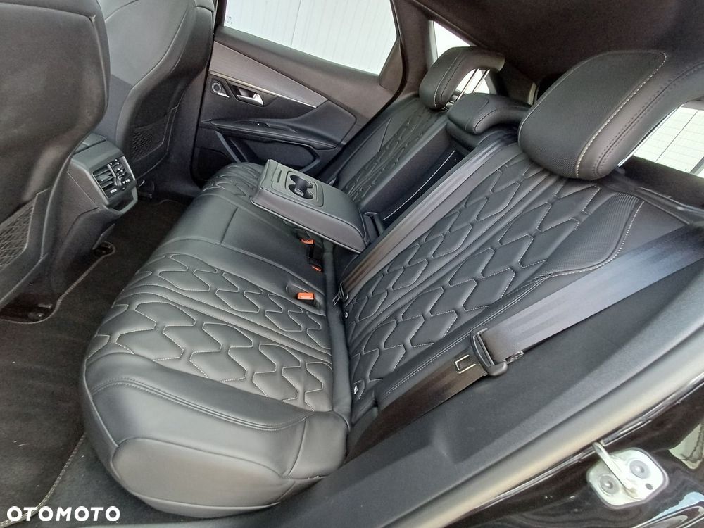 Peugeot 3008 1.6 PureTech Hybrid4 PHEV GT S&S EAT8 - 32