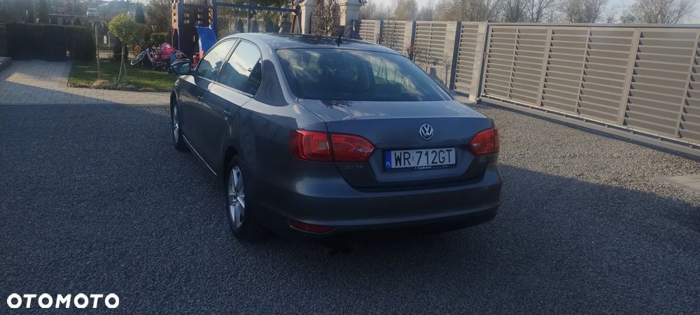 Volkswagen Jetta 1.4 TSI Comfortline - 11