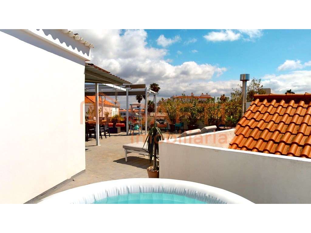 Apartamento T3 + Rooftop em Lagoa - Grande imagem: 3/41