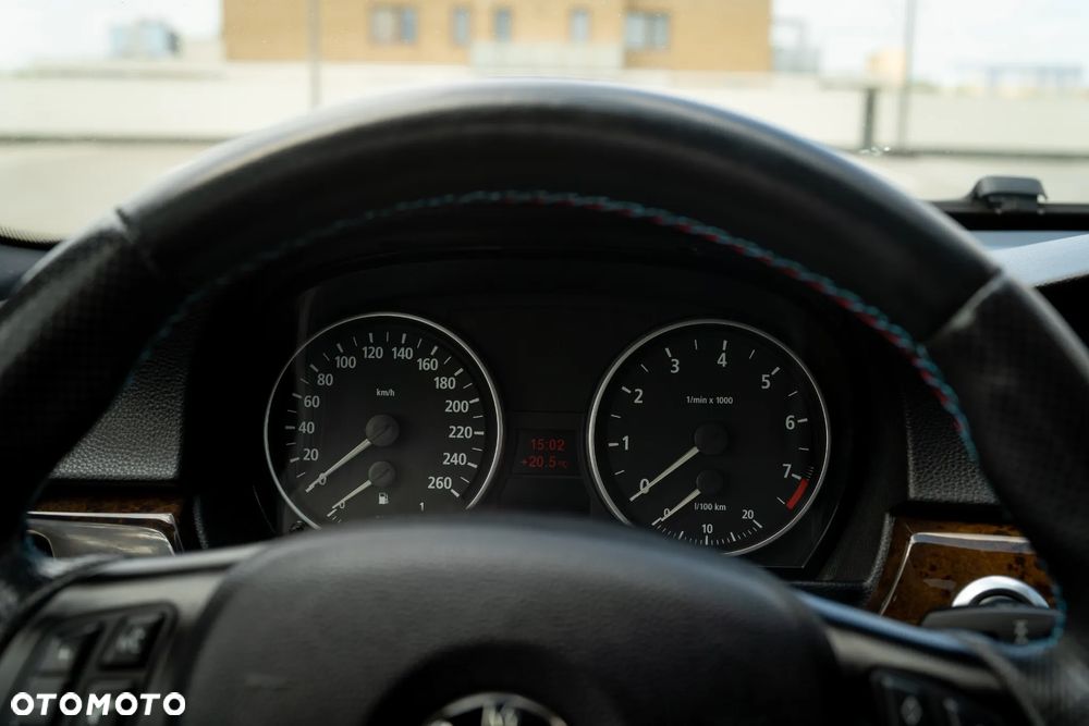 BMW Seria 3 - 27