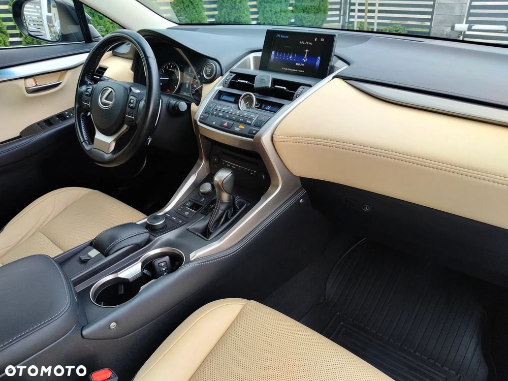 Lexus NX 200t Comfort AWD - 12