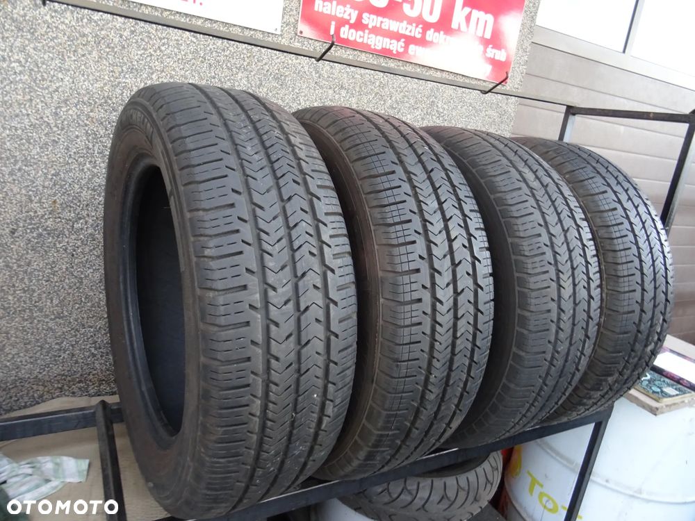 215/60/R17C 104/102H Michelin Agilis - 2