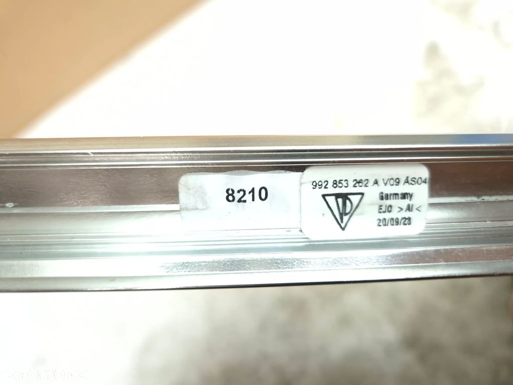 Listwa dachowa Porsche 911 992 992853262A - 4