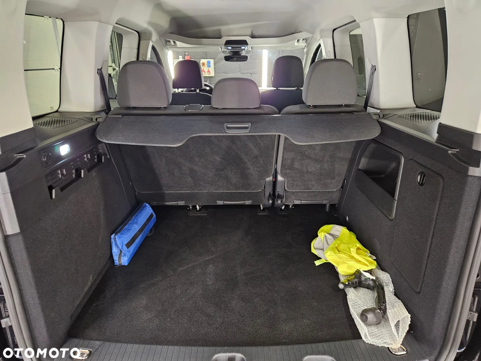 Ford Tourneo Connect 1.5 EcoBoost Titanium - 18