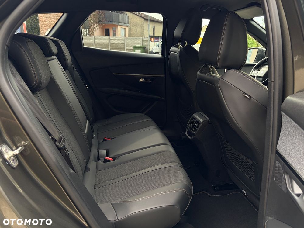 Peugeot 3008 1.6 PureTech GPF GT Line S&S EAT8 - 12