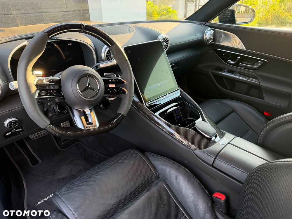 Mercedes-Benz AMG GT 63 4MATIC+ - 4