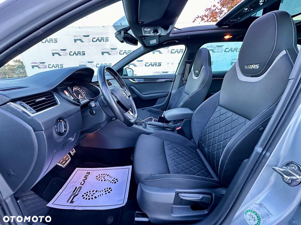 Skoda Octavia Combi 2.0 TDI DSG RS - 22