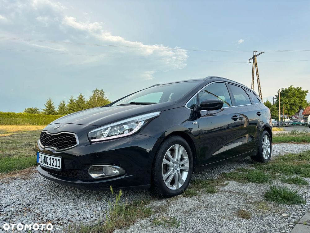 Kia Ceed 1.6 CRDi 128 ISG Dream Team Edition - 3