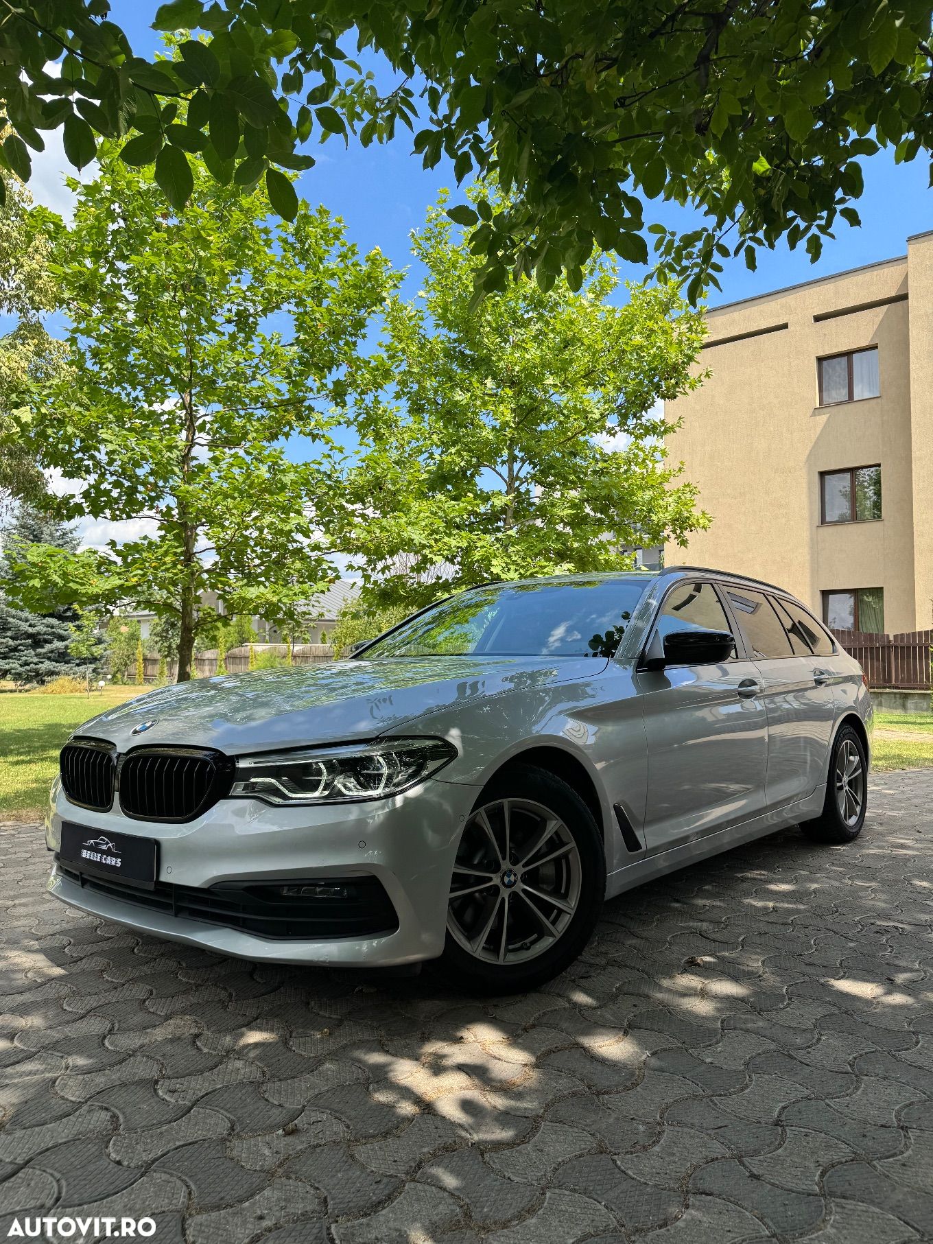 BMW Seria 5 525d Touring Aut. Sport Line - 1