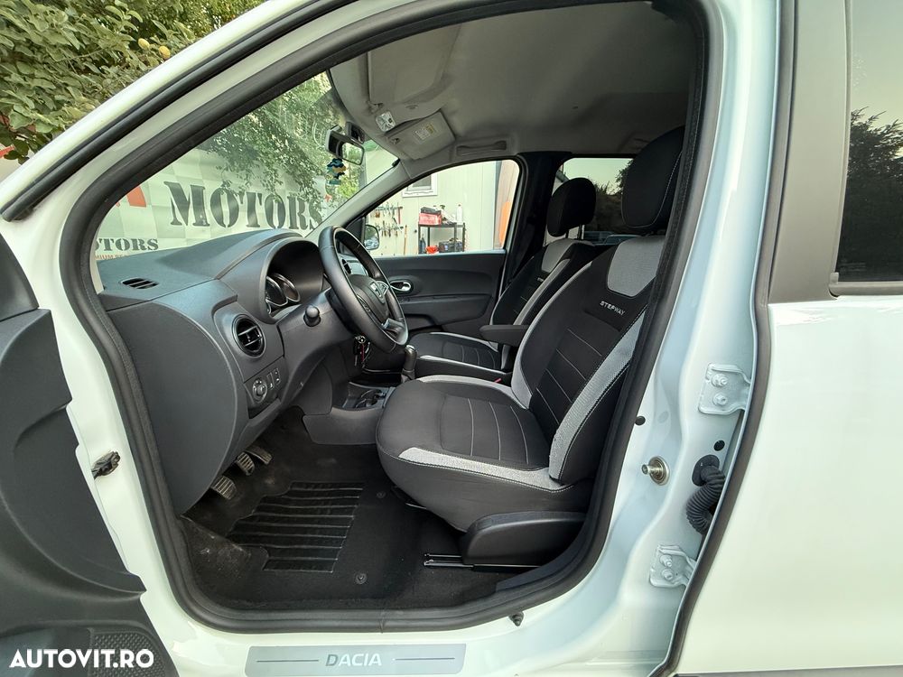 Dacia Lodgy TCe 115 Stepway - 19