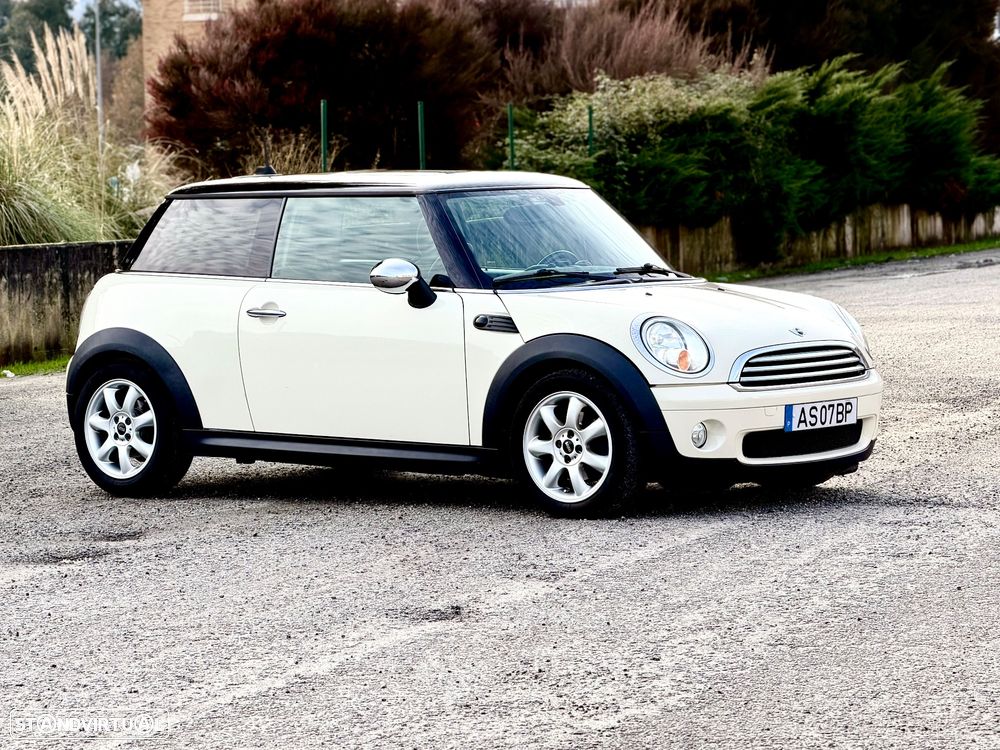 MINI 3 Portas Cooper Aut. - 2